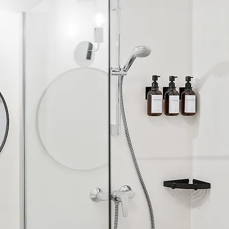 Indigo Breeze - Historic Center With Elevator & Free Parking By Hero Homes * Graz